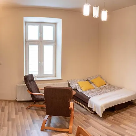 Plac Matejki 10